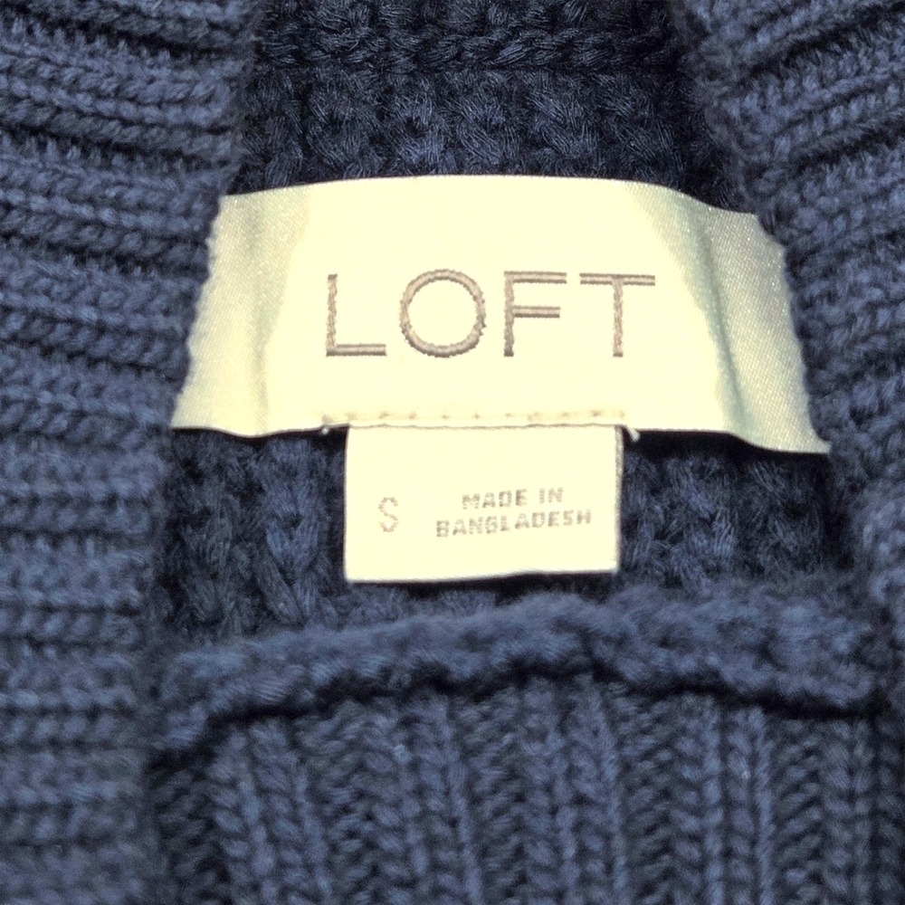 LOFT Women's Textured Blue Sleeveless Sweater Size Small EUC - Picture 3 of 8
